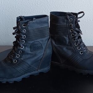 Sorel Black Leather Lexie Lace-Up Wedge Boots Sz 9